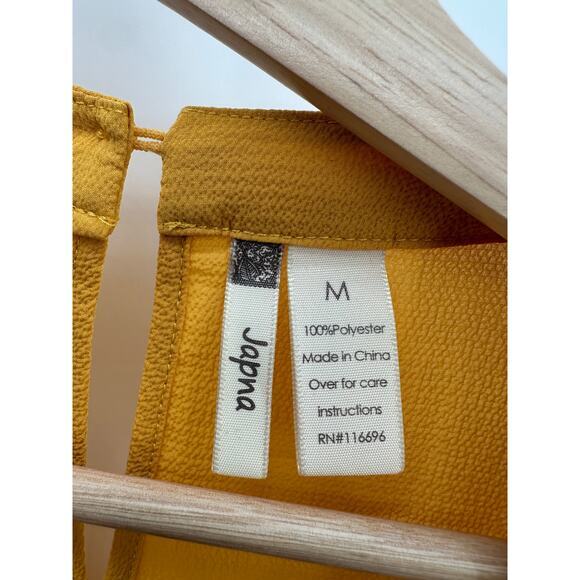 Japna Yellow Short Sleeve‎ High Low Keyhole Button Top Women's Size Medium M - Picture 5 of 7